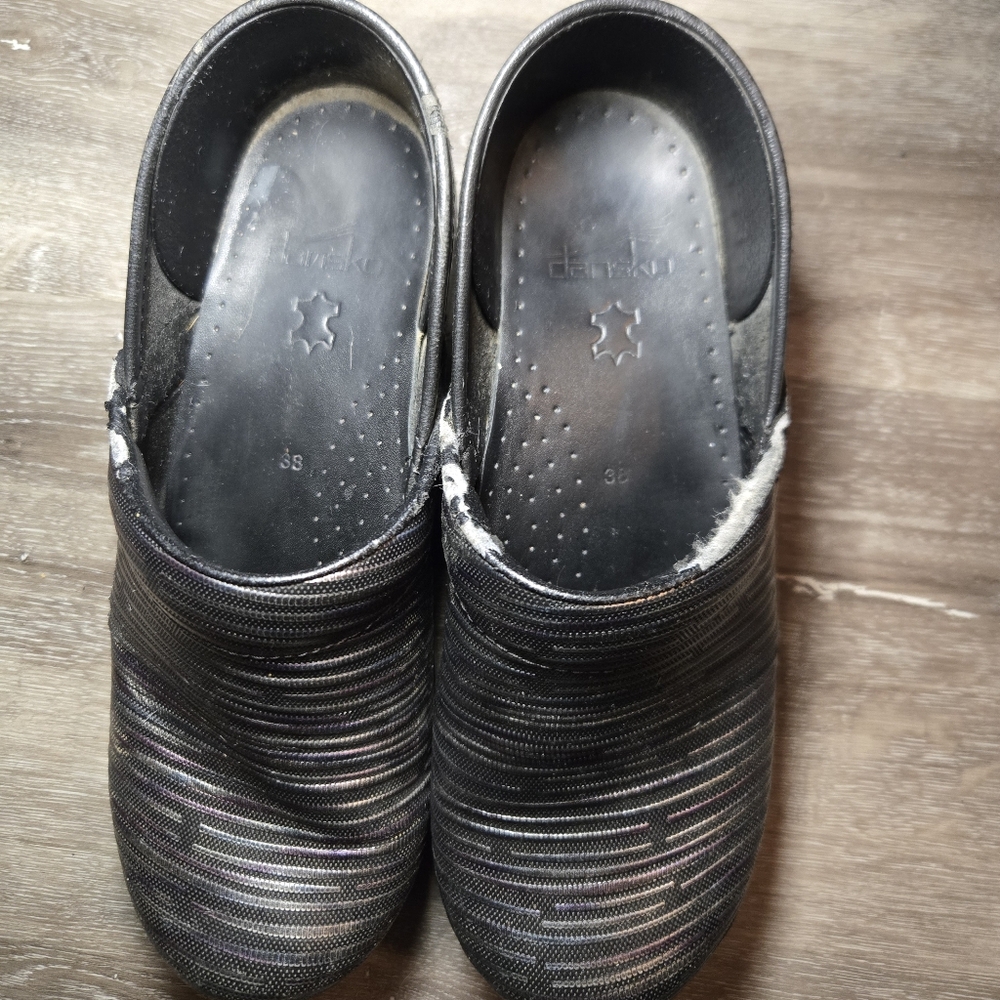 Dansko Clog Size 38 US 7.5/8 Metallic Striped Nurse Shoe - Picture 4 of 11